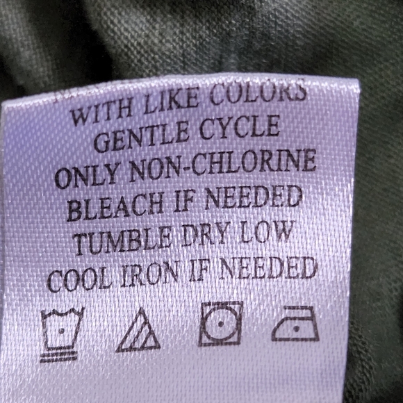 Almost Famous Crochet Front Halter Top - Picture 8 of 8